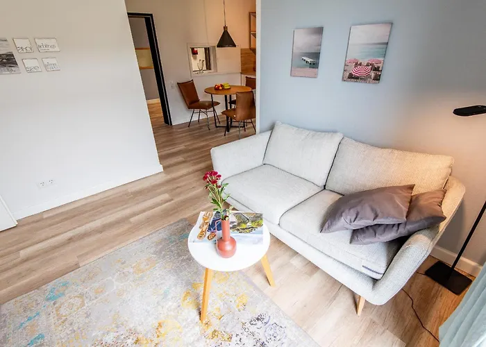 Steger-hues 05 Lägenhet *